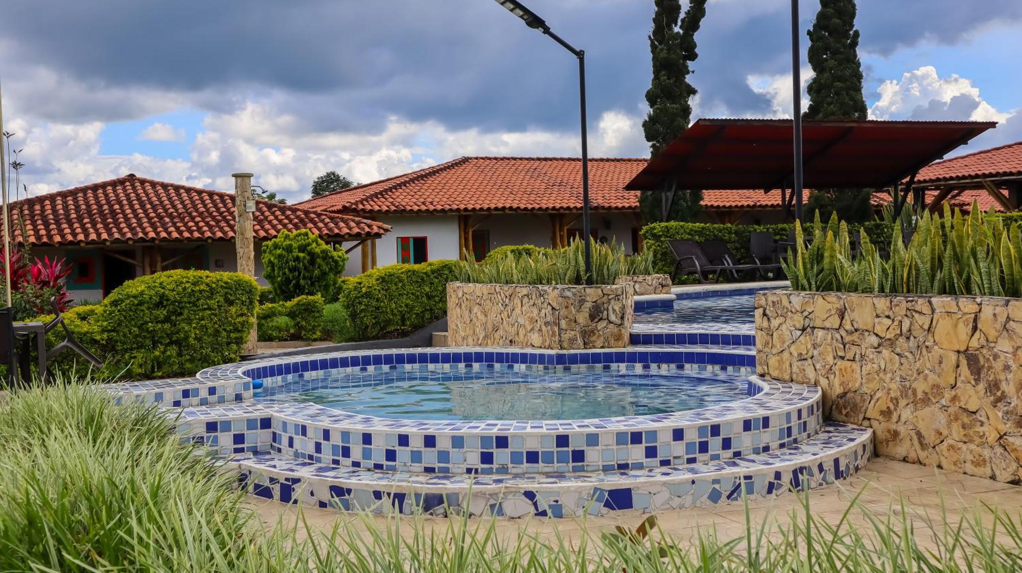Hotel Parque De Los Arrieros مونتينيغرو المظهر الخارجي الصورة