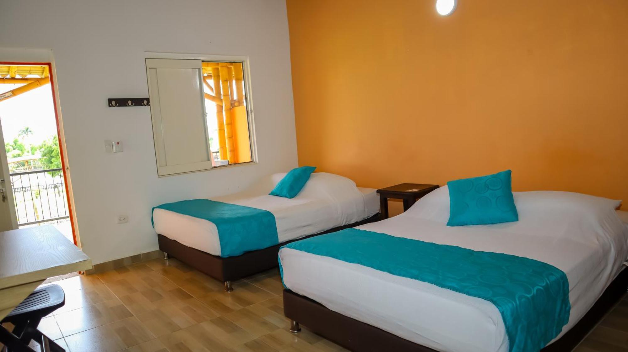 Hotel Parque De Los Arrieros مونتينيغرو المظهر الخارجي الصورة