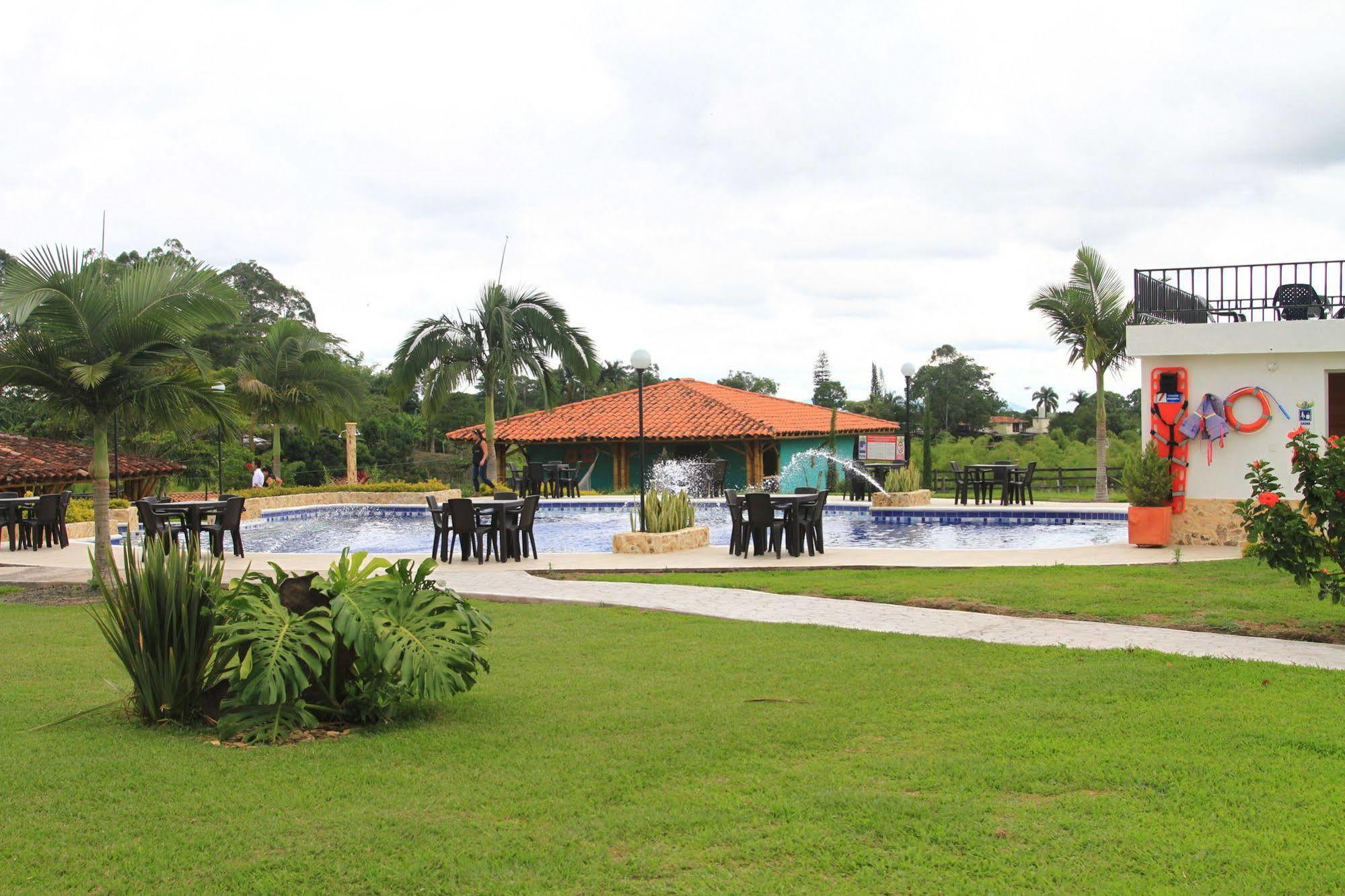Hotel Parque De Los Arrieros مونتينيغرو المظهر الخارجي الصورة